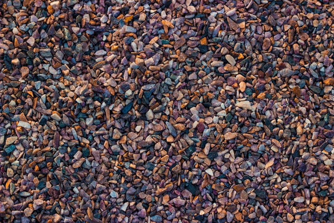 Aquarium gravel substrate